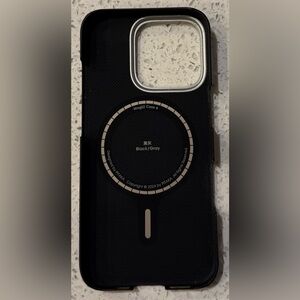 Black and Gray MagSafe Case iPhone 16 Pro by PITAKA